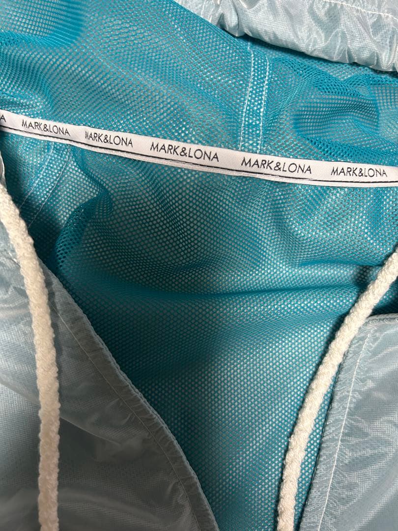 TOM⭐︎マークアンドロナ⭐︎水色フード付きシャカシャカ　ブルゾン⭐︎M