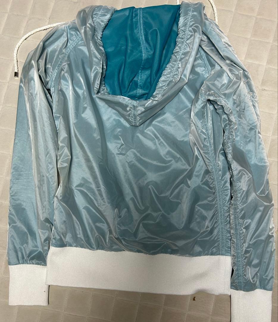 TOM⭐︎マークアンドロナ⭐︎水色フード付きシャカシャカ　ブルゾン⭐︎M