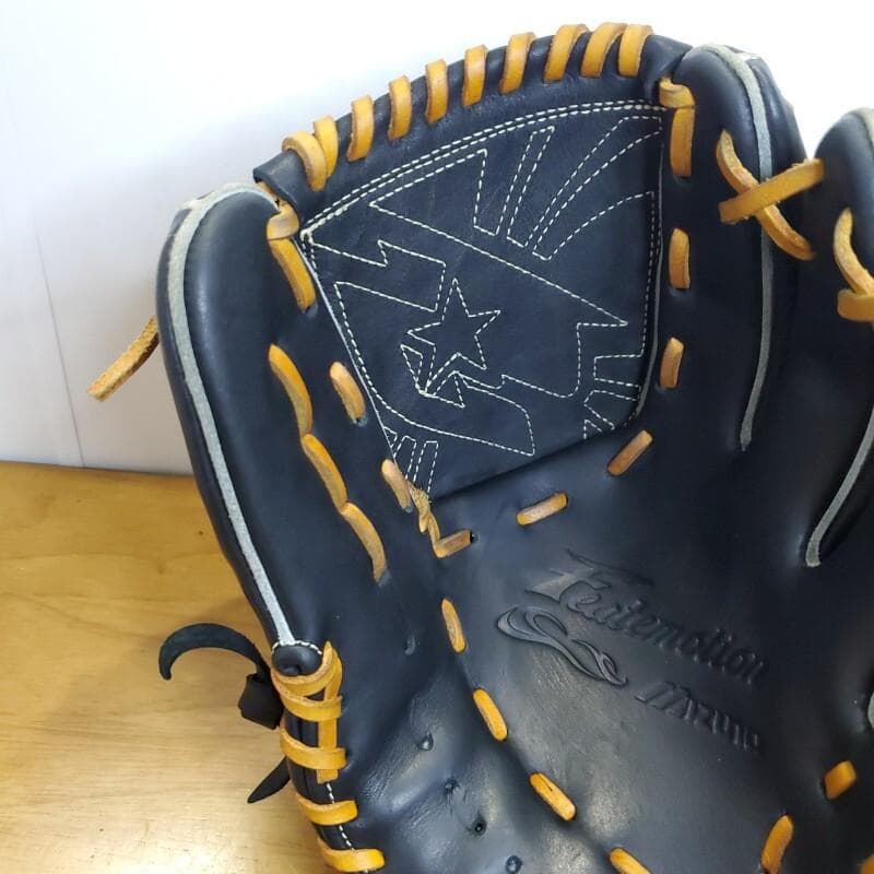 ミズノ 菅野智之モデル フィートエモーション 美品 投手用 軟式グローブ