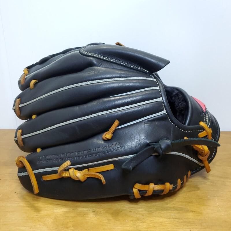 ミズノ 菅野智之モデル フィートエモーション 美品 投手用 軟式グローブ