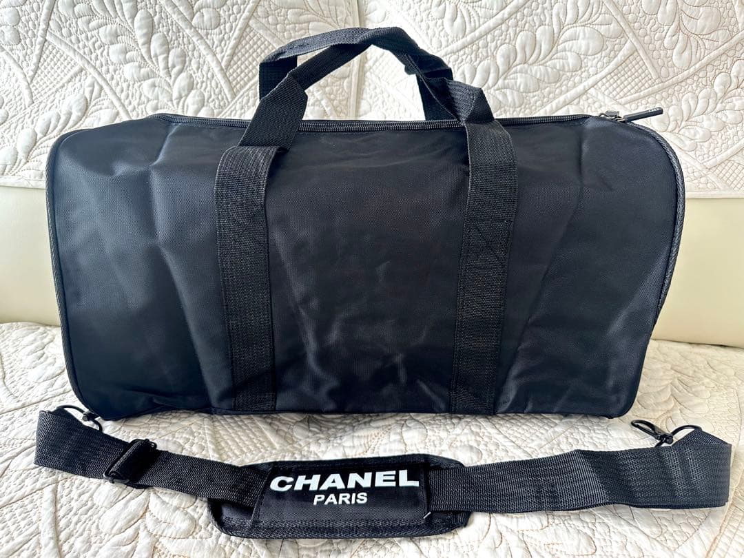 CHANEL シャネルノベルティ　ブラック 黒ボストンバッグ　ジムバッグ