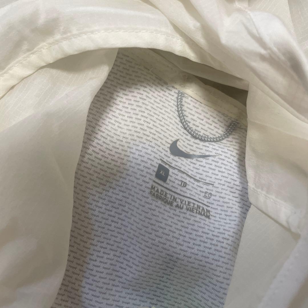 Nike 蛍光イエローフードジャケット