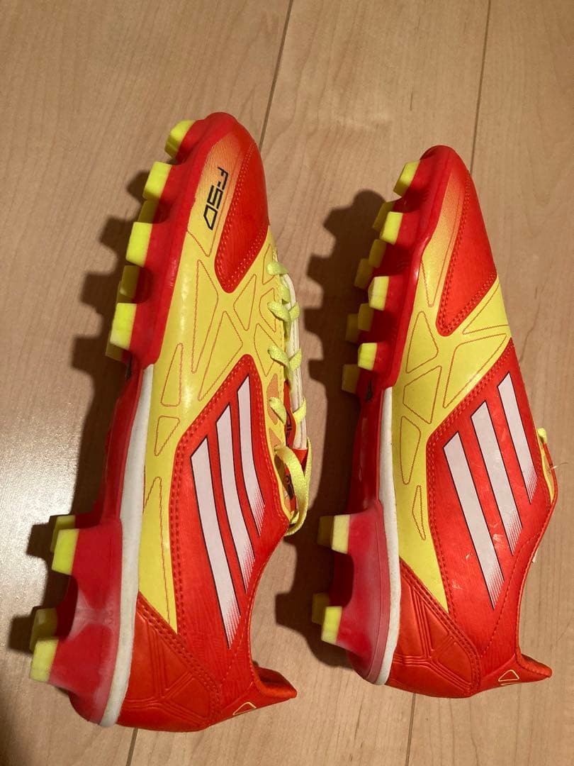 新品未使用　adidas F10 TRX HGサッカースパイクオレンジ/イエロー