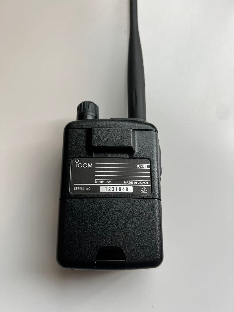 ICOM IC-R5 広域受信機 箱、取扱説明書あります