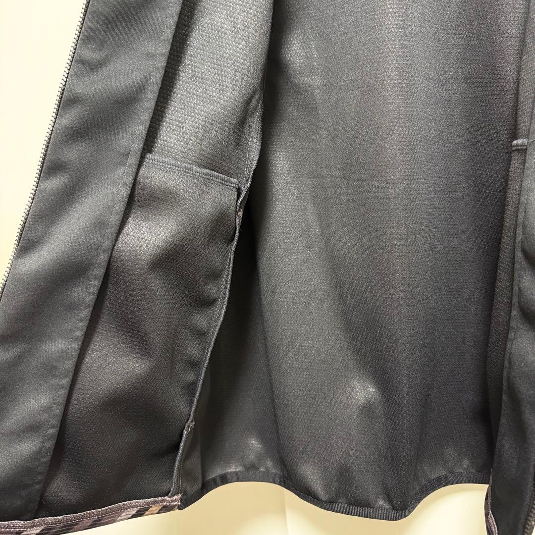 新品 Athleta アスレタ ウォームアップ ライトウルトラシェルジャケットM