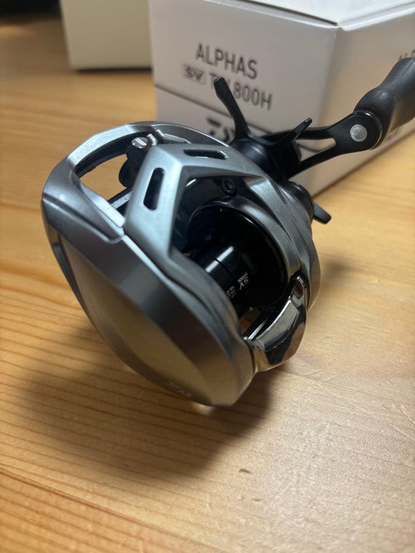ALPHAS SV TW 800H ベイトリール