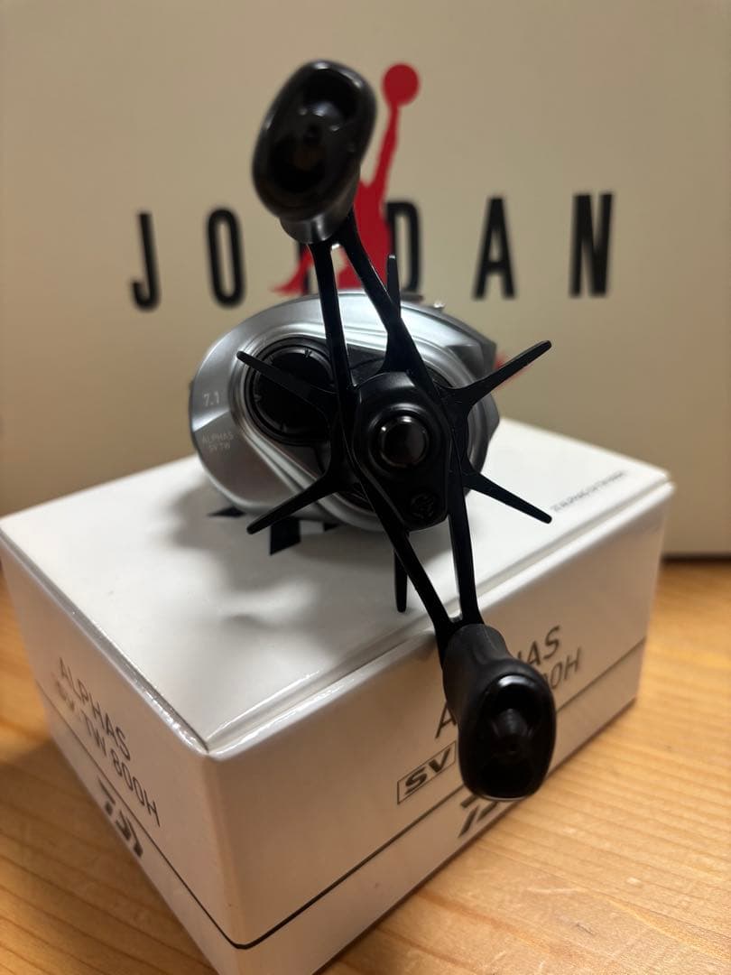 ALPHAS SV TW 800H ベイトリール