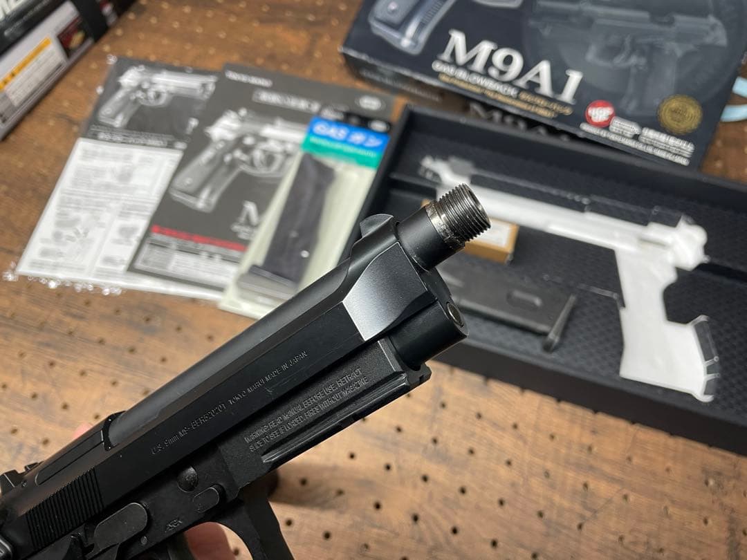 東京マルイ No.54 M9A1 18歳以上ガスブローバック BKはバレル変更
