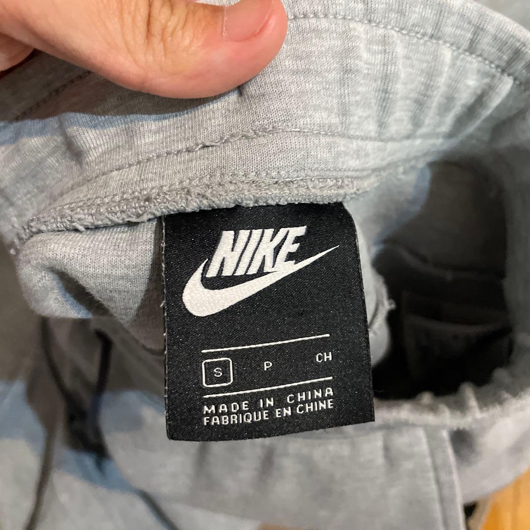 Nike テックフリース　グレー　セットアップ