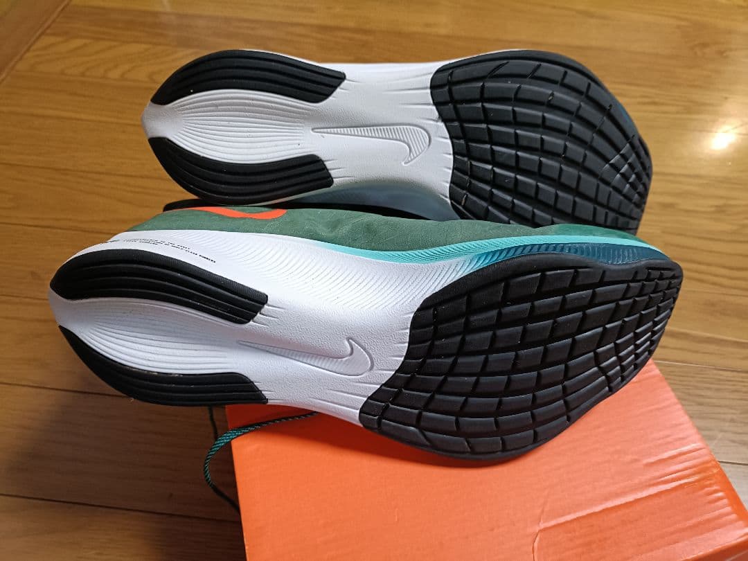 NIKE ズームフライ3 　27.5cm