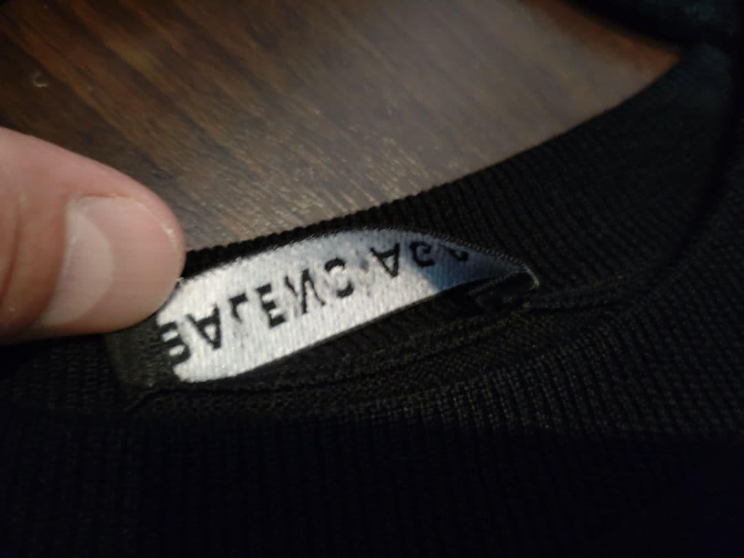 BALENCIAGA ブラックニットセーター