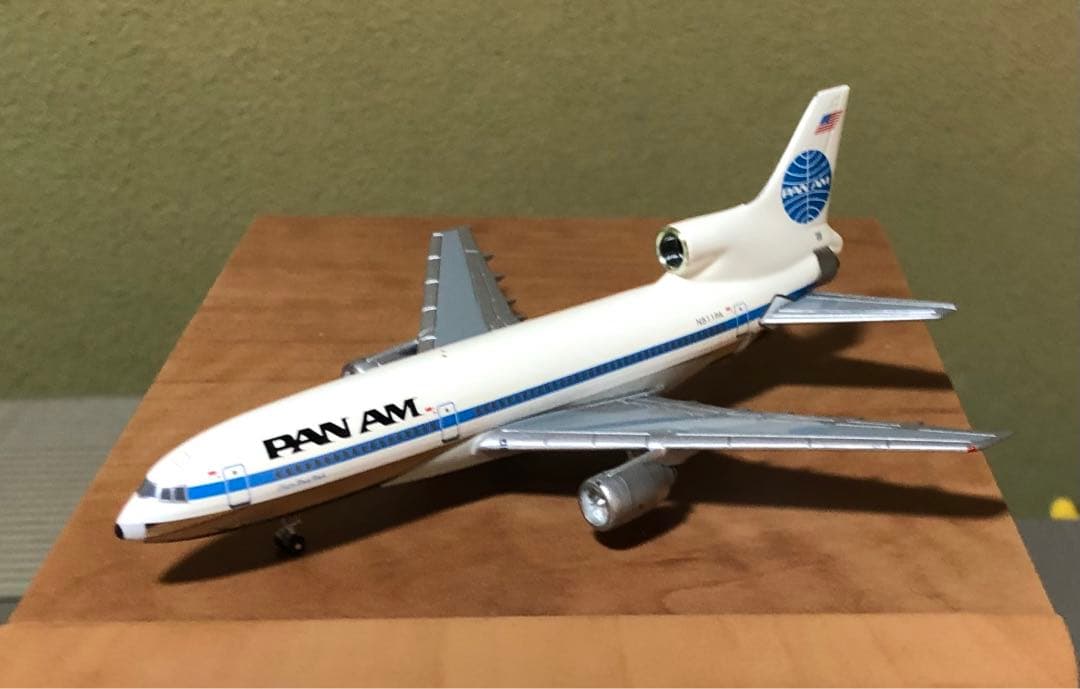 1/400 Blue Box パンアメリカン L-1011-385-3-500