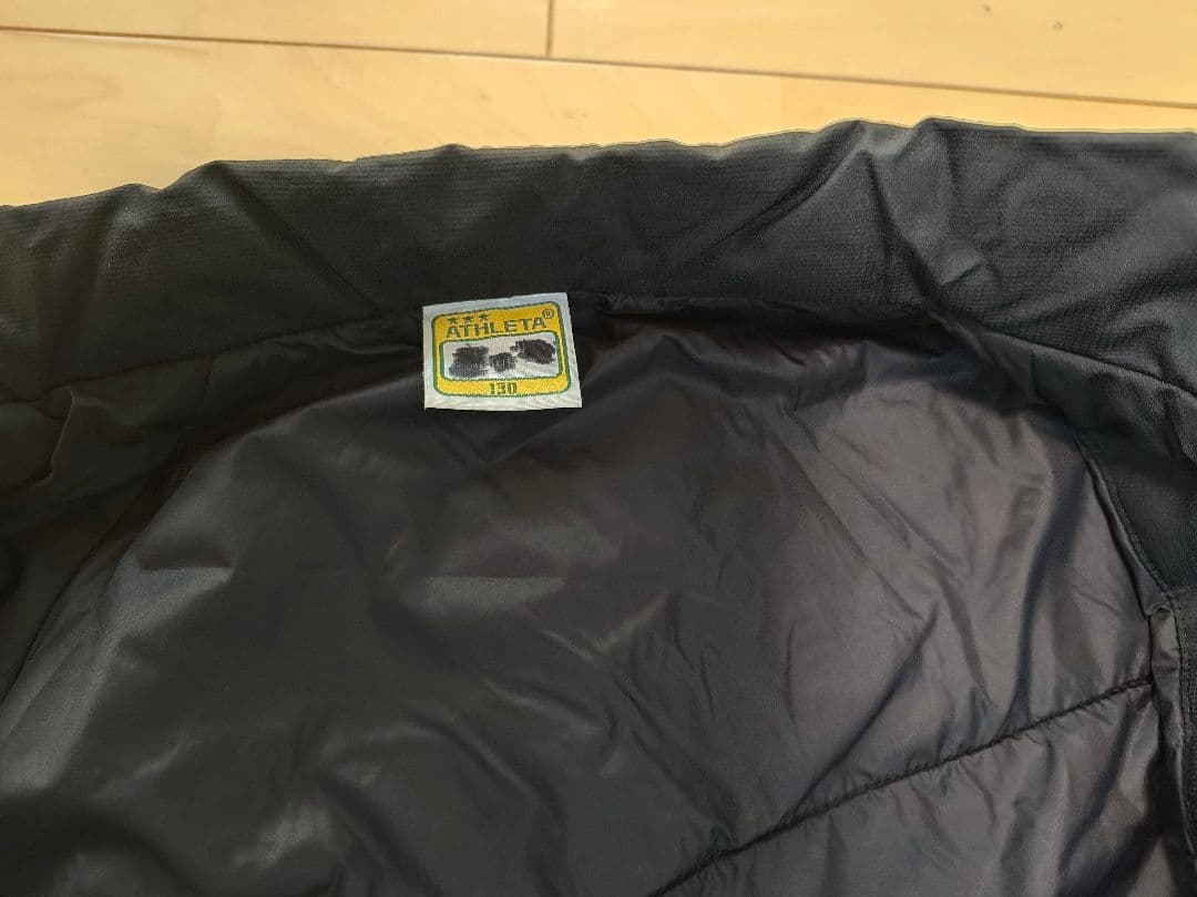 ATHLETA ブラックジャージ 上下セット　130cm