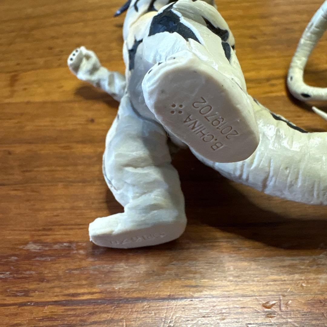 ウルトラマン怪獣フィギュア エレキング