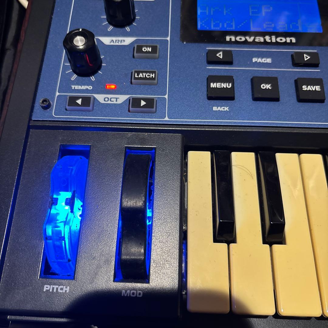 Novation MININOVA シンセサイザー　ジャンク扱い