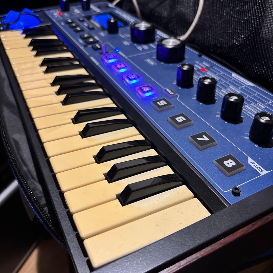 Novation MININOVA シンセサイザー　ジャンク扱い