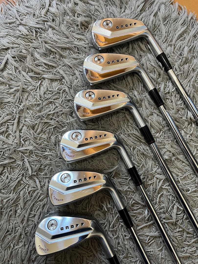 ONOFF KURO FORGED アイアン6本セット5-P 2022モデル