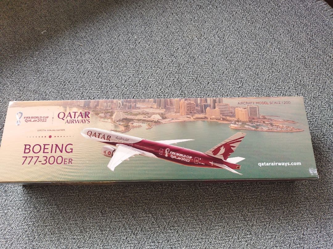 カタール航空 Boeing 777-300ER（1/200スケール）W杯モデル