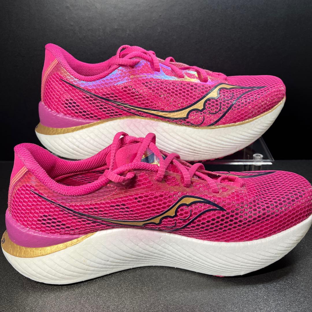 土日限定価格‼️【未使用28.0cm】SAUCONY エンドルフィンプロ3