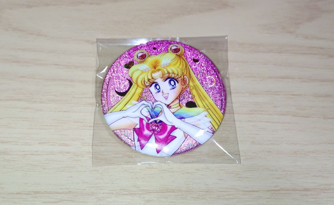 セーラームーン　オーロララメ缶バッジ　5点