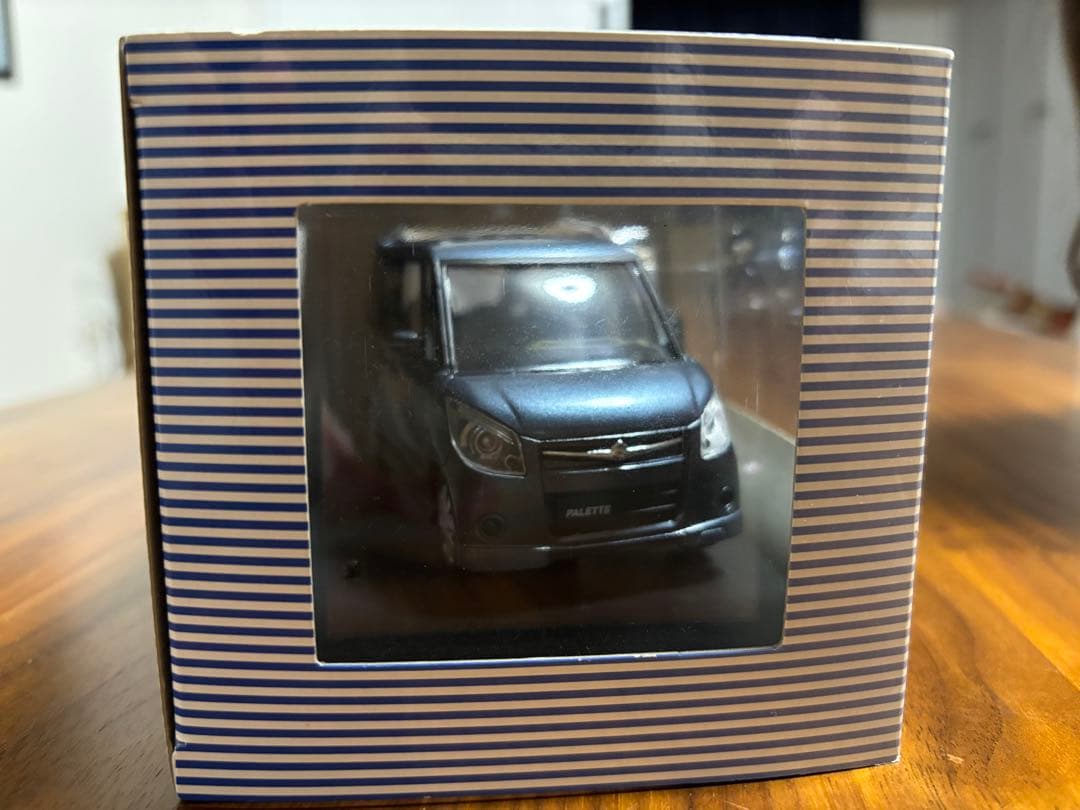 SUZUKI Palette 1/28スケールミニカー