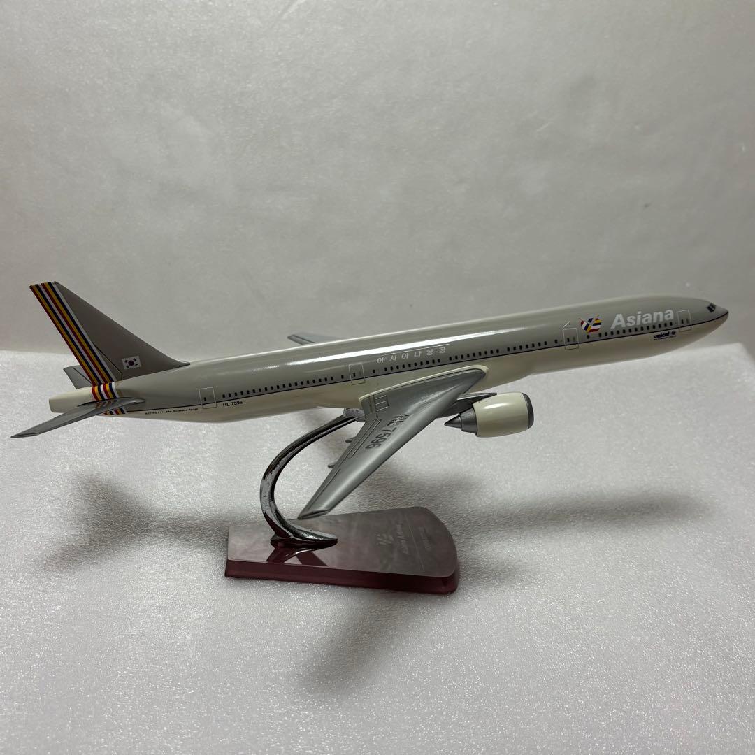 レアAsiana Airlines Boeing 777-200ER 1/200