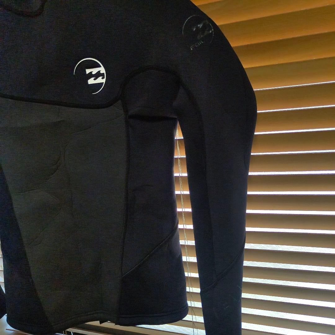 ビラボン　billabong 長袖タッパー ウエットスーツ　Mサイズ