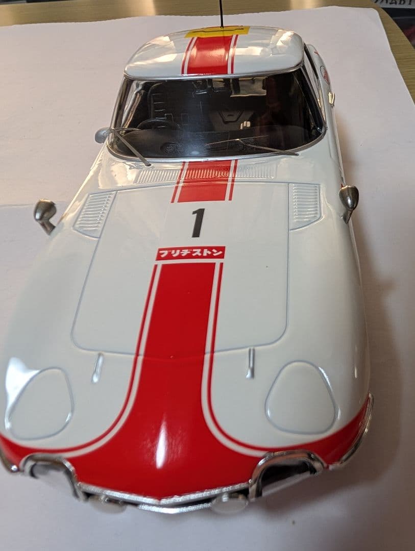 トヨタ2000GT1/18ミニカー