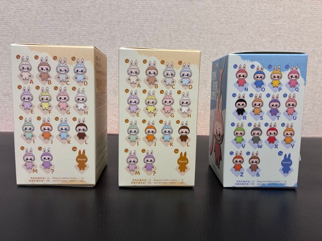 ラブブ　PIN FOR LOVE　ぬいぐるみペンダント　3個セット紙袋付き