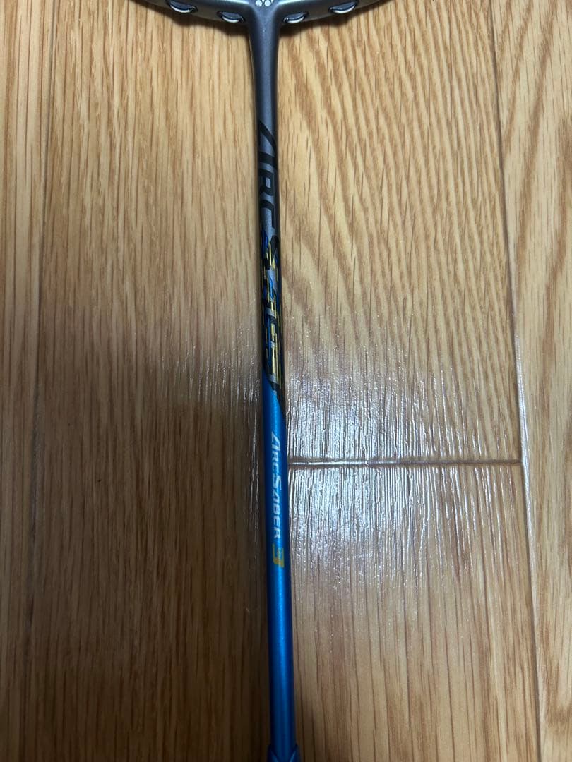 は*な様 YONEX アークセーバー3 バドミントンラケット
