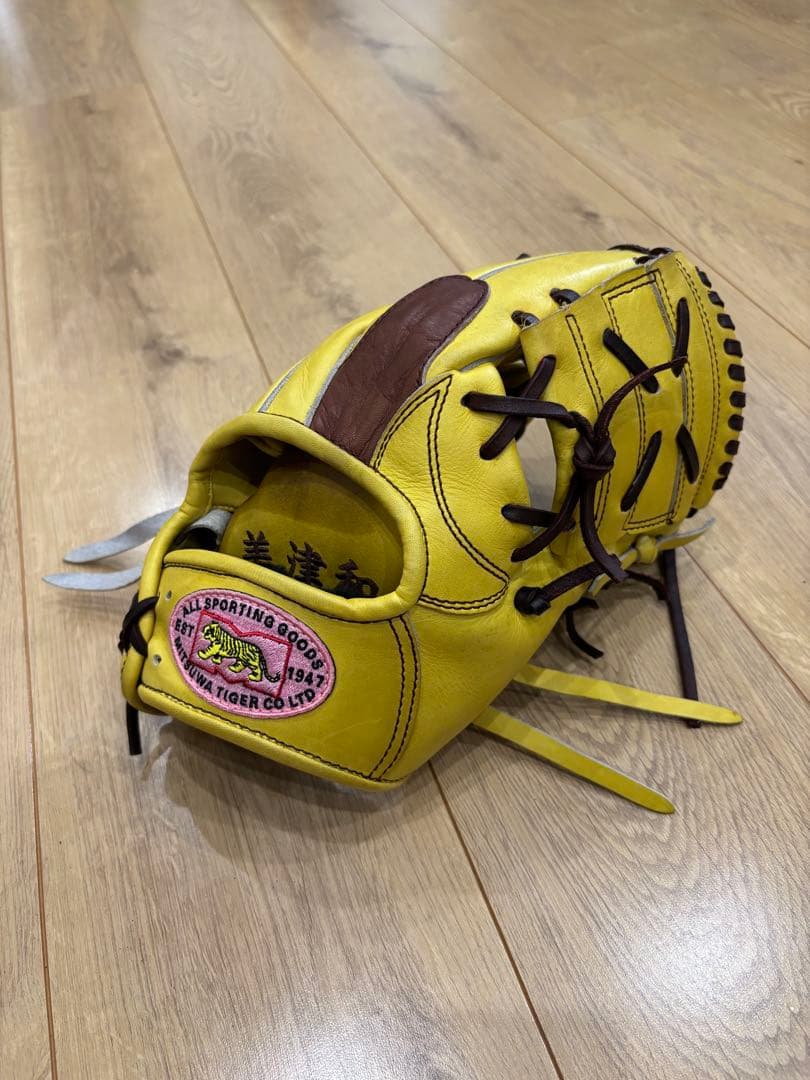 美津和タイガー一般オーダー内野手グローブ！即戦力！美品良品！