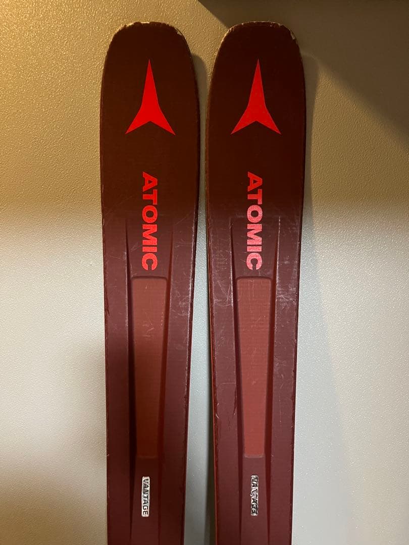 スキー板　ATOMIC VANTAGE 97ti 180cm