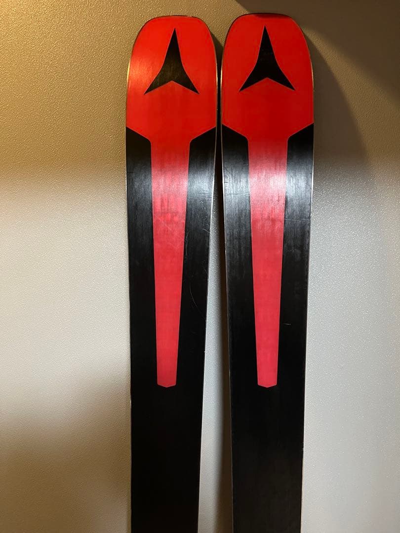 スキー板　ATOMIC VANTAGE 97ti 180cm