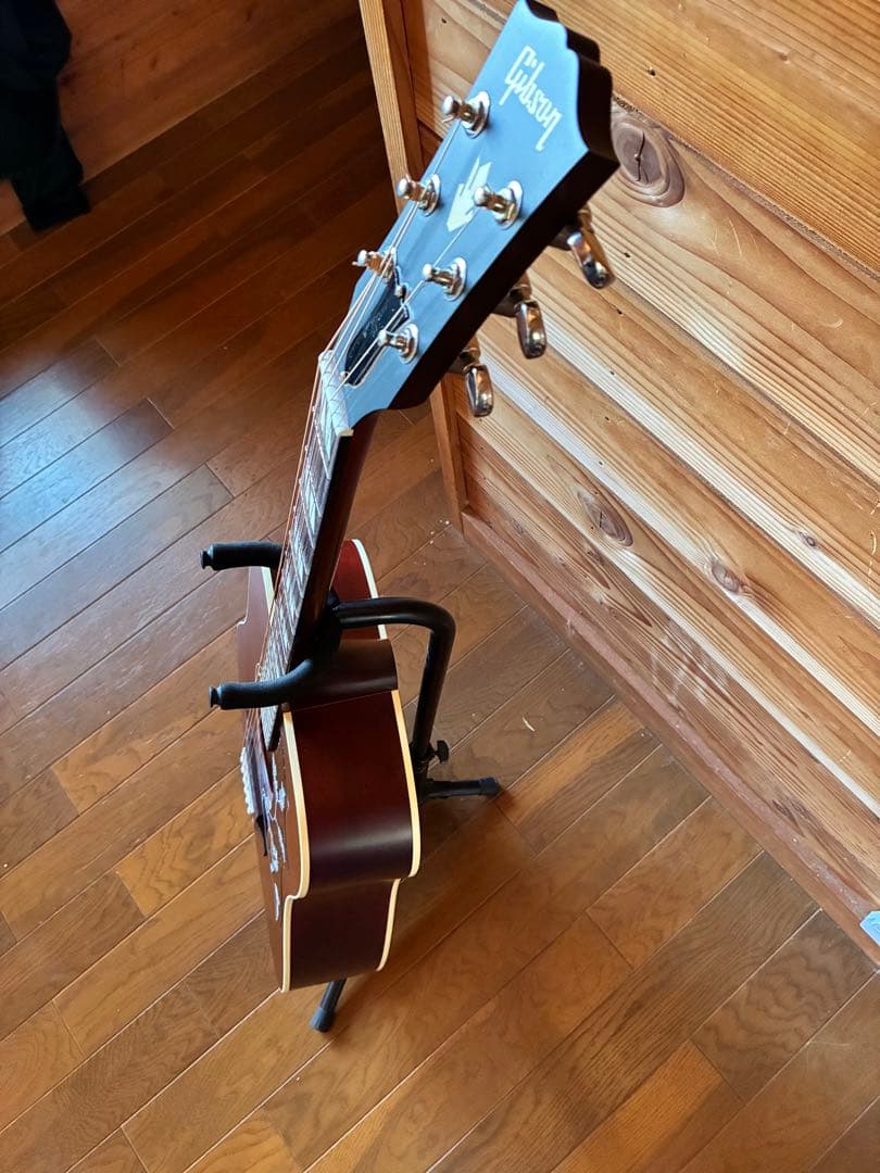 Gibson エレアコギター　　　　　ハミングバードスペシャルWR