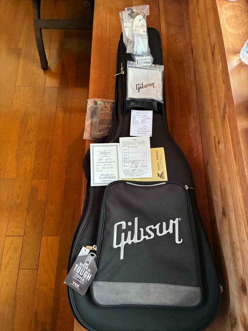 Gibson エレアコギター　　　　　ハミングバードスペシャルWR
