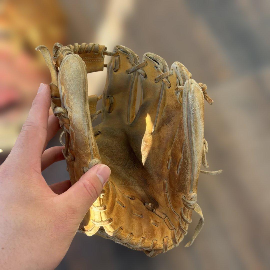 ミズノ 軟式野球グローブ 赤、黄色
