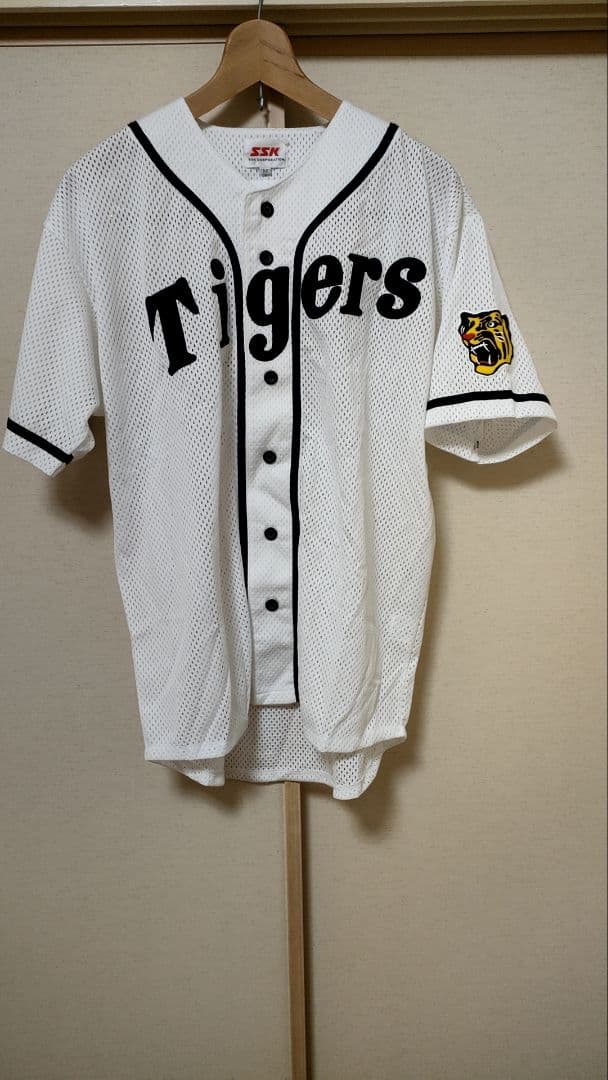 新品タグ付き正規★阪神タイガース★03ChampionメッシュユニフォームM