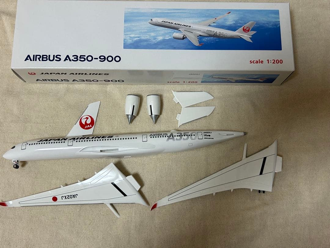 航空機・ヘリコプター AIRBUS A350-900 JAPAN AIRLINES 1:200 JAL