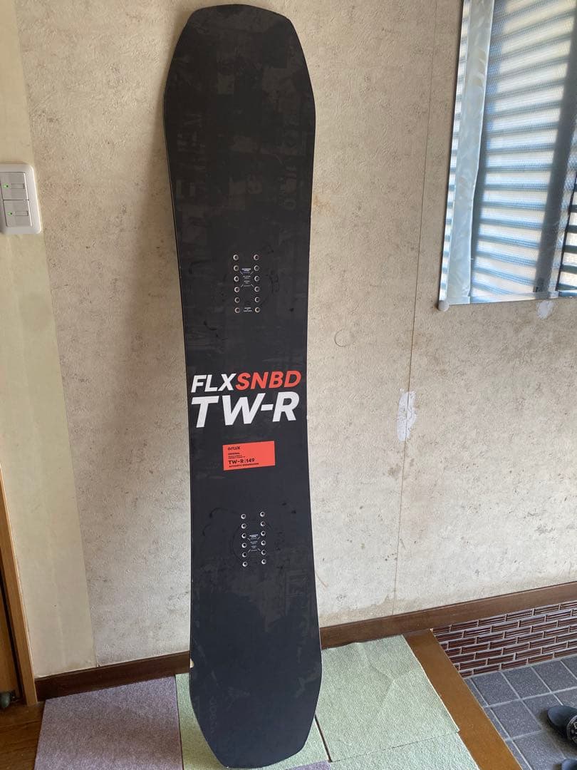 最終値下げ　FLUX FLX SNBD TW-R スノーボード　149