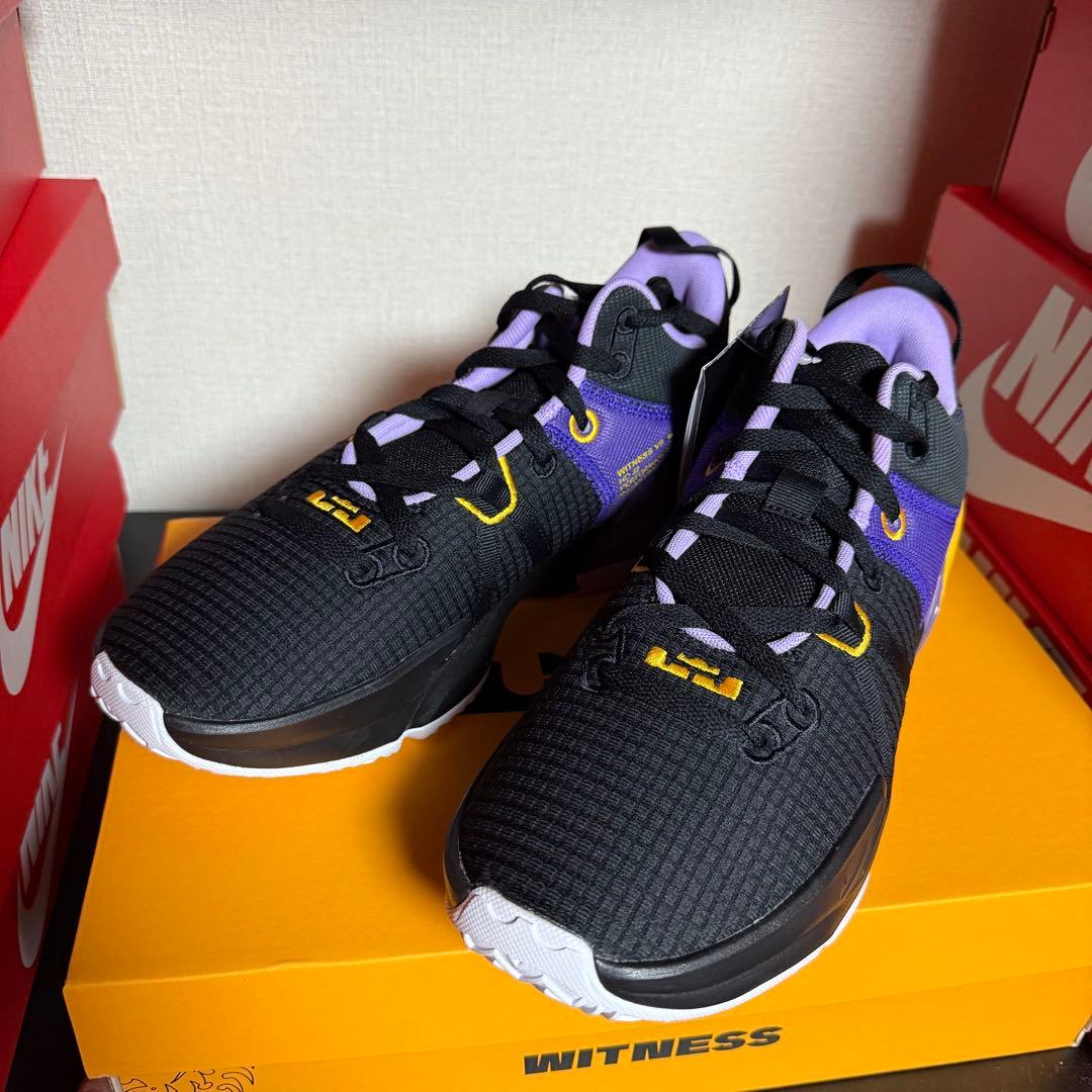 NIKE レブロン ウィットネス DM1123-002 29.0 新品