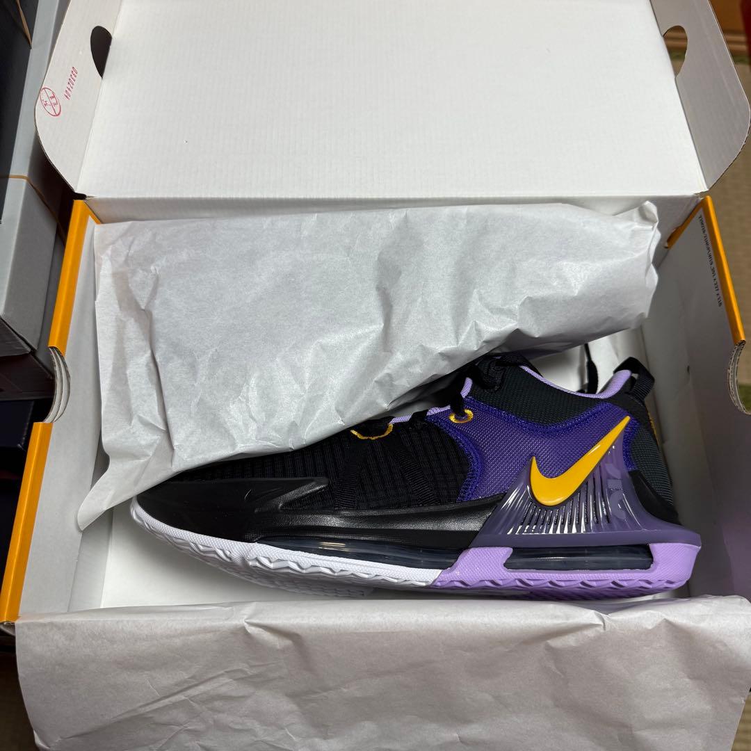 NIKE レブロン ウィットネス DM1123-002 29.0 新品
