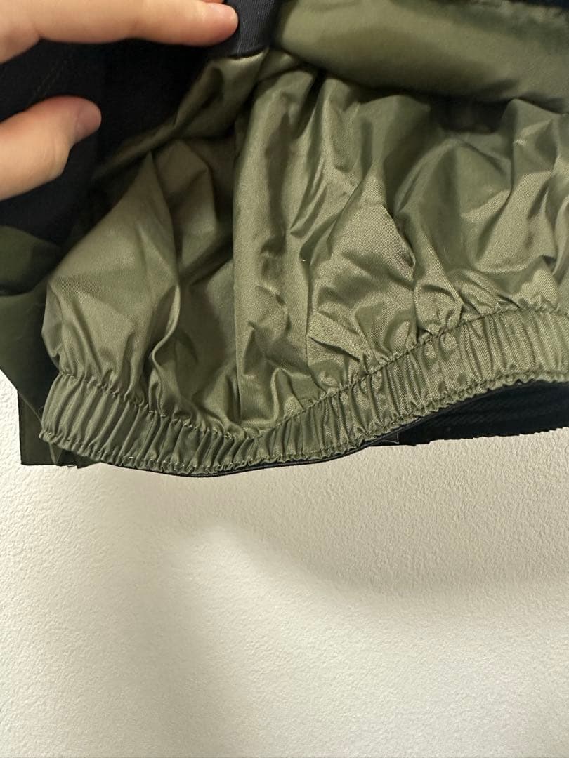 BURTONのスノーパンツ（Sサイズ）
