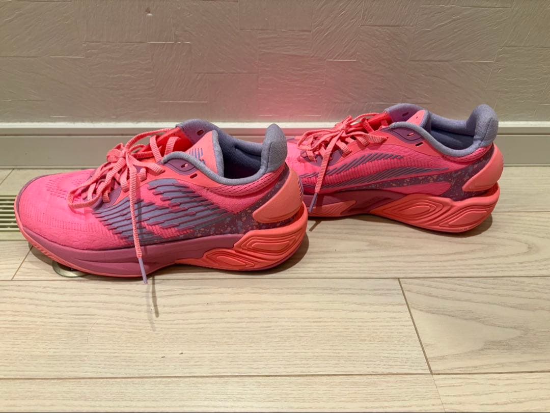 New Balance バスケットボールシューズ ピンク/グレー