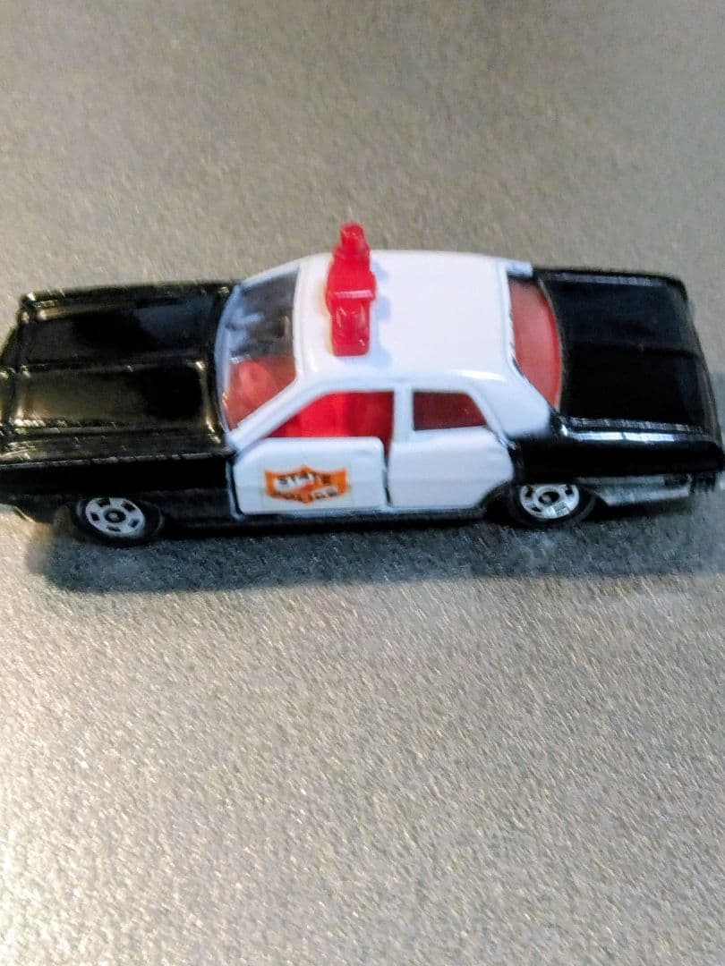 トミカ　ダッジコロネット　アメリカンポリスカー　箱無し　レア品