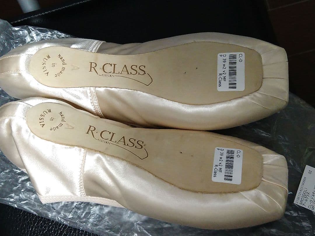 〈最終価格〉【新品】R class ドルチェ（リボン同封）