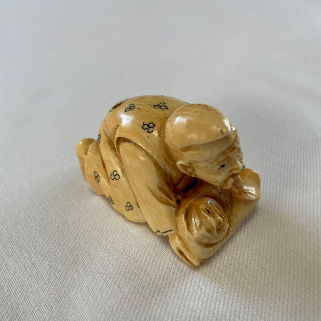 根付　玉山作