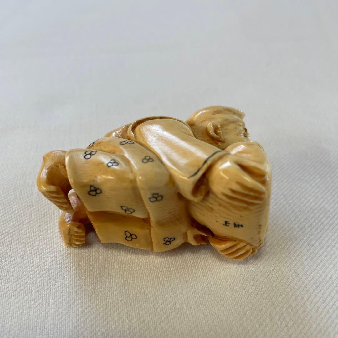 根付　玉山作
