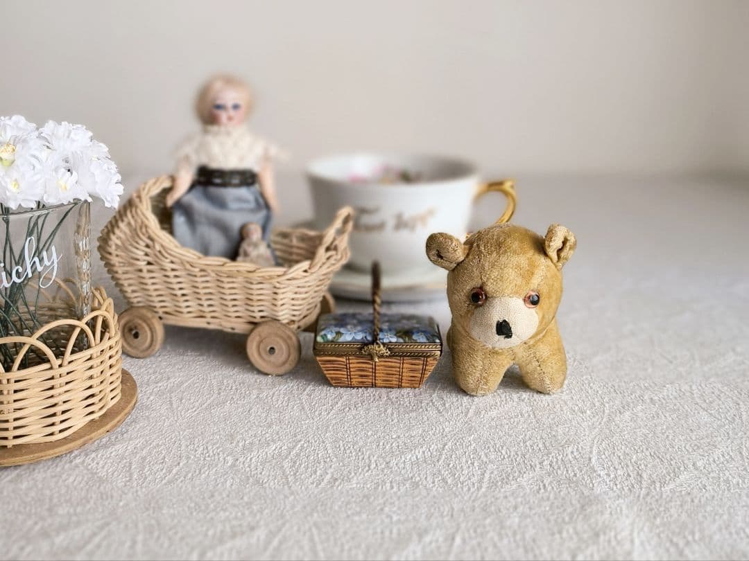 * vintage Jewelry box ୨୧ * 陶器製の小さな パニエ