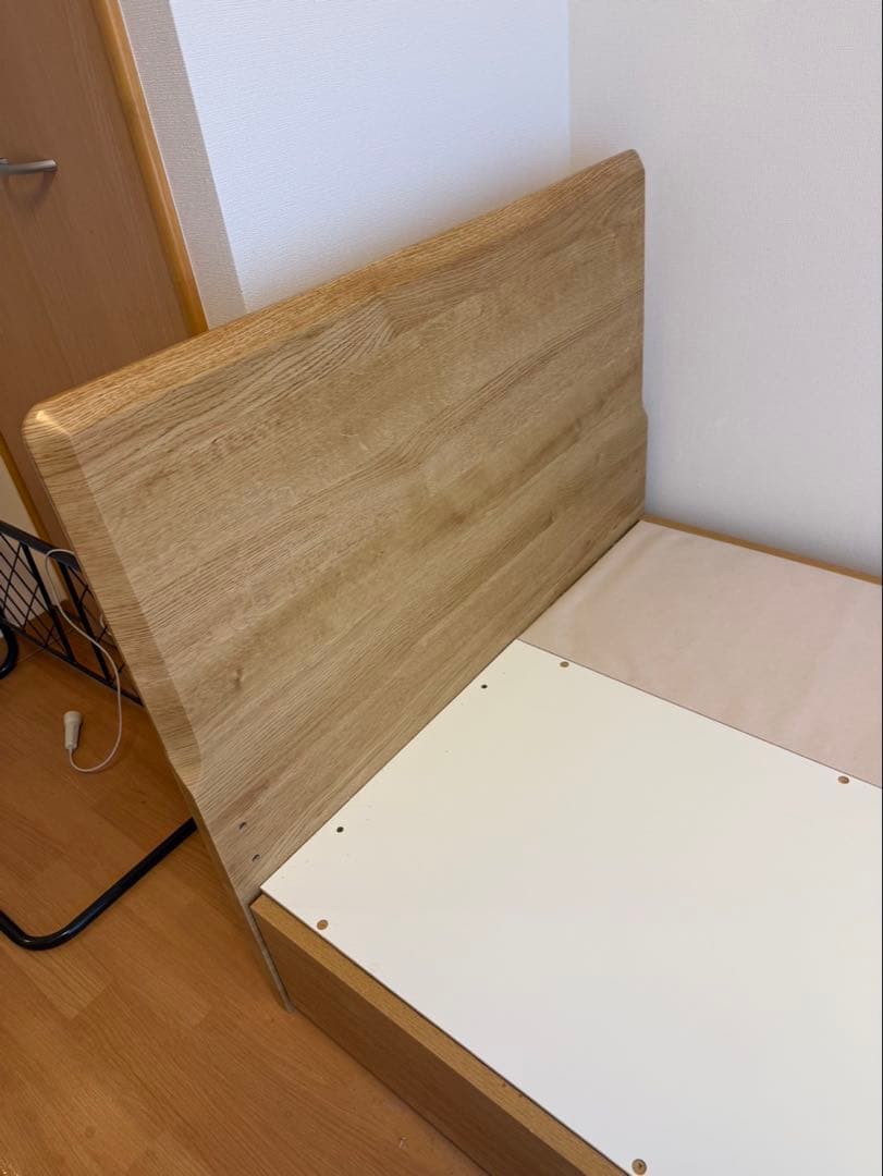 ニトリ　収納付きシングルベッドフレーム　一人暮らし家具