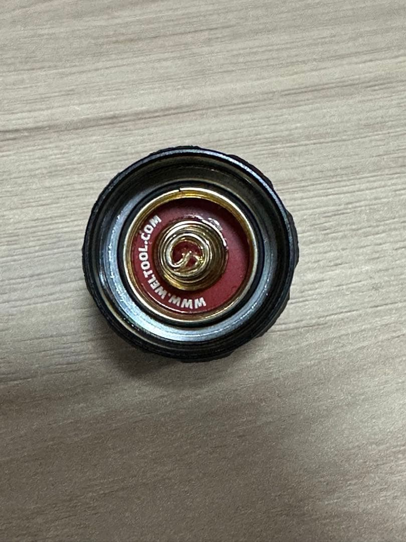 Weltool ウェルツールT12 18650 ライト　led 美品
